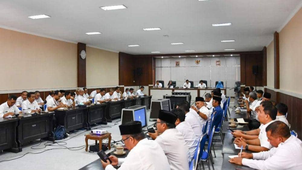 Pimpinan OPD Lombok Timur, saat mengikuti Mou penggunaan kartu kredit pemerintah (dok. Humas Protokol Pemkab Lotim)