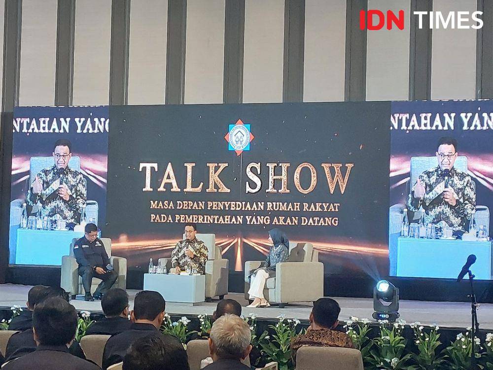 Bakal calon presiden dari Koalisi Perubahan, Anies Baswedan ketika berbicara dengan asosiasi perumahan pada Jumat, 10 November 2023. (IDN Times/Santi Dewi)