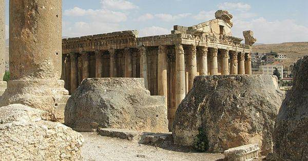 Baalbek (commons.wikimedia.org/Vyacheslav Argenberg)