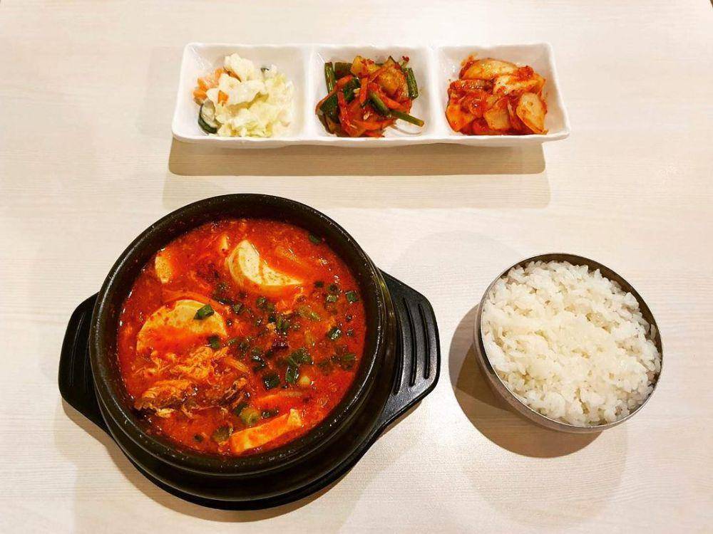 sundubu jjigae (instagram.com/mysopoong)