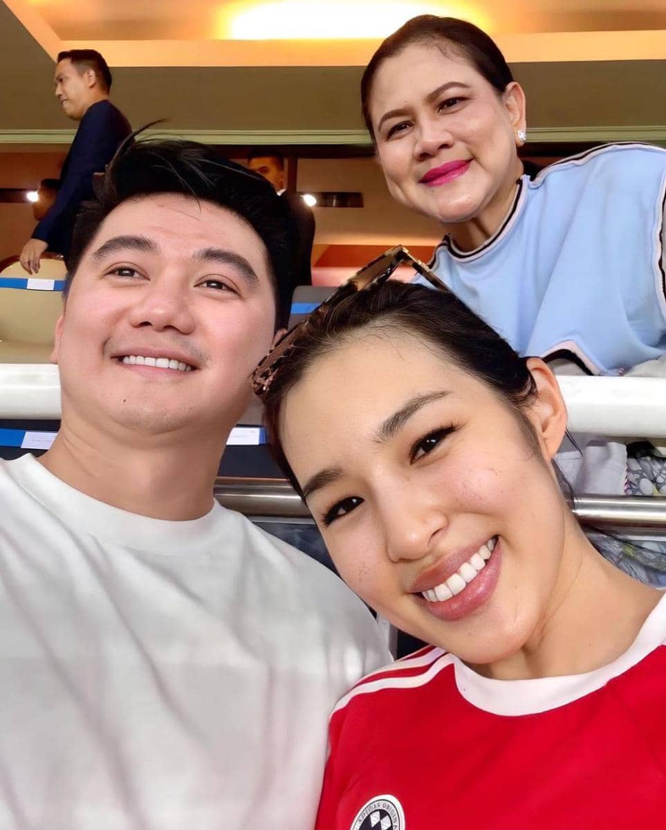 potret Arnold Poernomo nonton Piala Dunia U-17 (instagram.com/tiffanysoetanto)