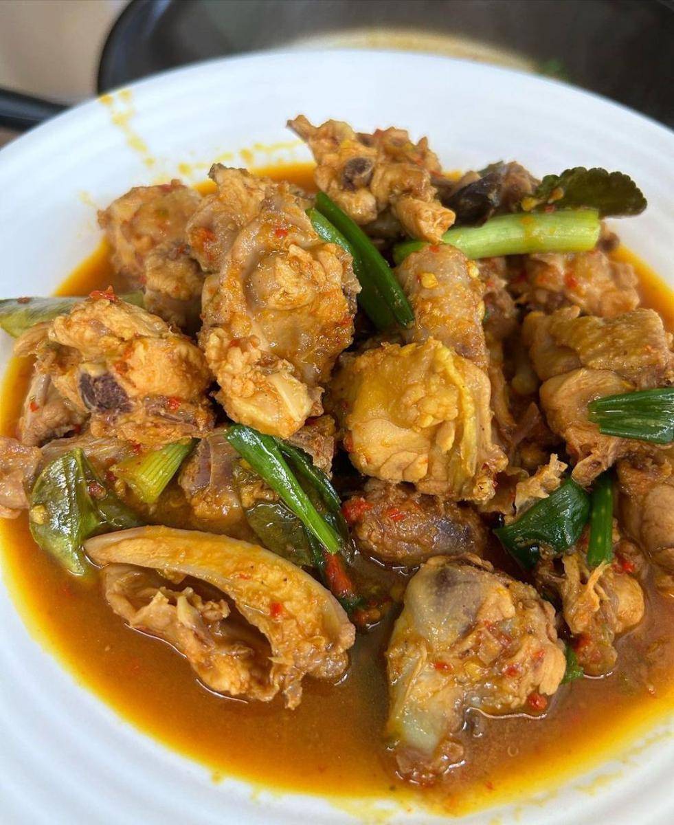 ilustrasi rica-rica ayam berkuah (instagram.com/the.bosskitchen)