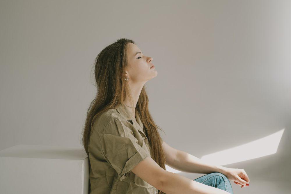 5 Alasan Mengapa Introspeksi Diri Itu Penting, Bukan Sekadar Refleksi
