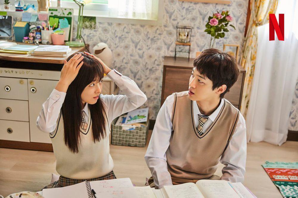 still cuts drama Daily Dose of Sunshine (instagram.com/netflixkr)