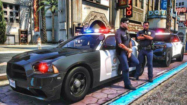 polisi GTA V (youtube.com/SteveTheGamer55)