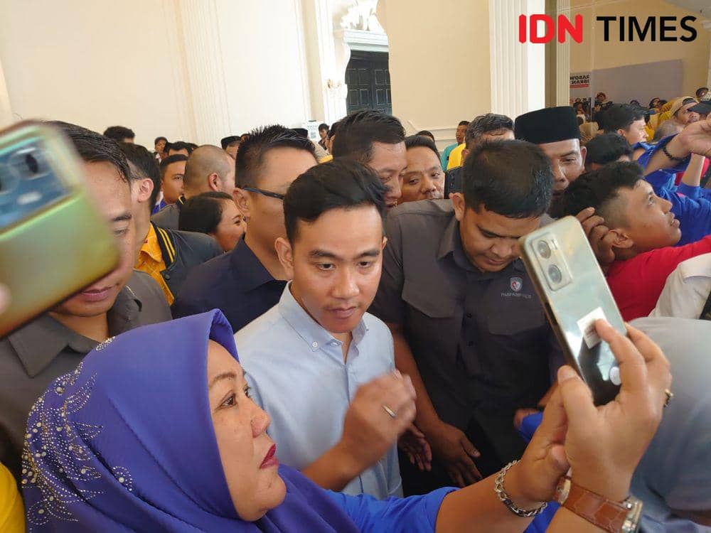 Bacawapres KIM, Gibran Rakabuming Raka hadiri pertempuran dengan elit partai koalisi di Lampung. (IDN Times/Tama Yudha Wiguna).