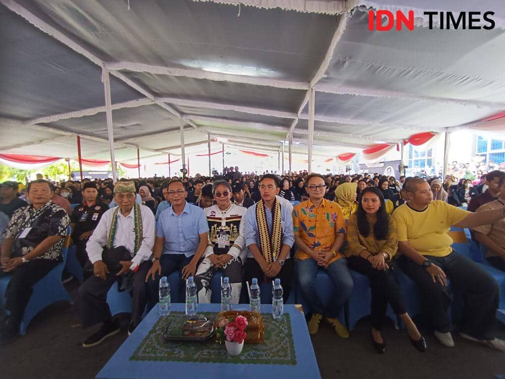 Kunjungan Bacawapres Gibran Rakabuming Raka ke kampus IIB Darmajaya, Bandar Lampung, Sabtu (11/11/2023). (IDN Times/Tama Yudha Wiguna).