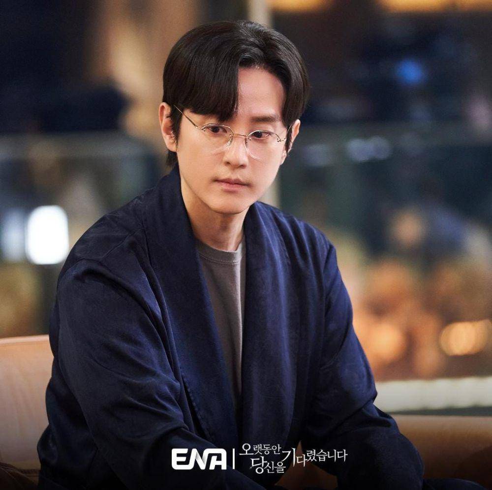 Kwon Yul di drama Longing for You (instagram.com/channel.ena.d)