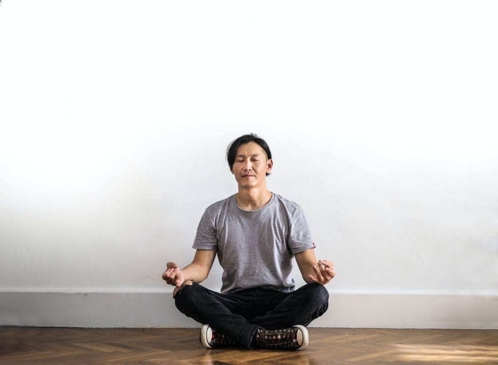 ilustrasi meditasi (pexels.com/Andrea Piacquadio)