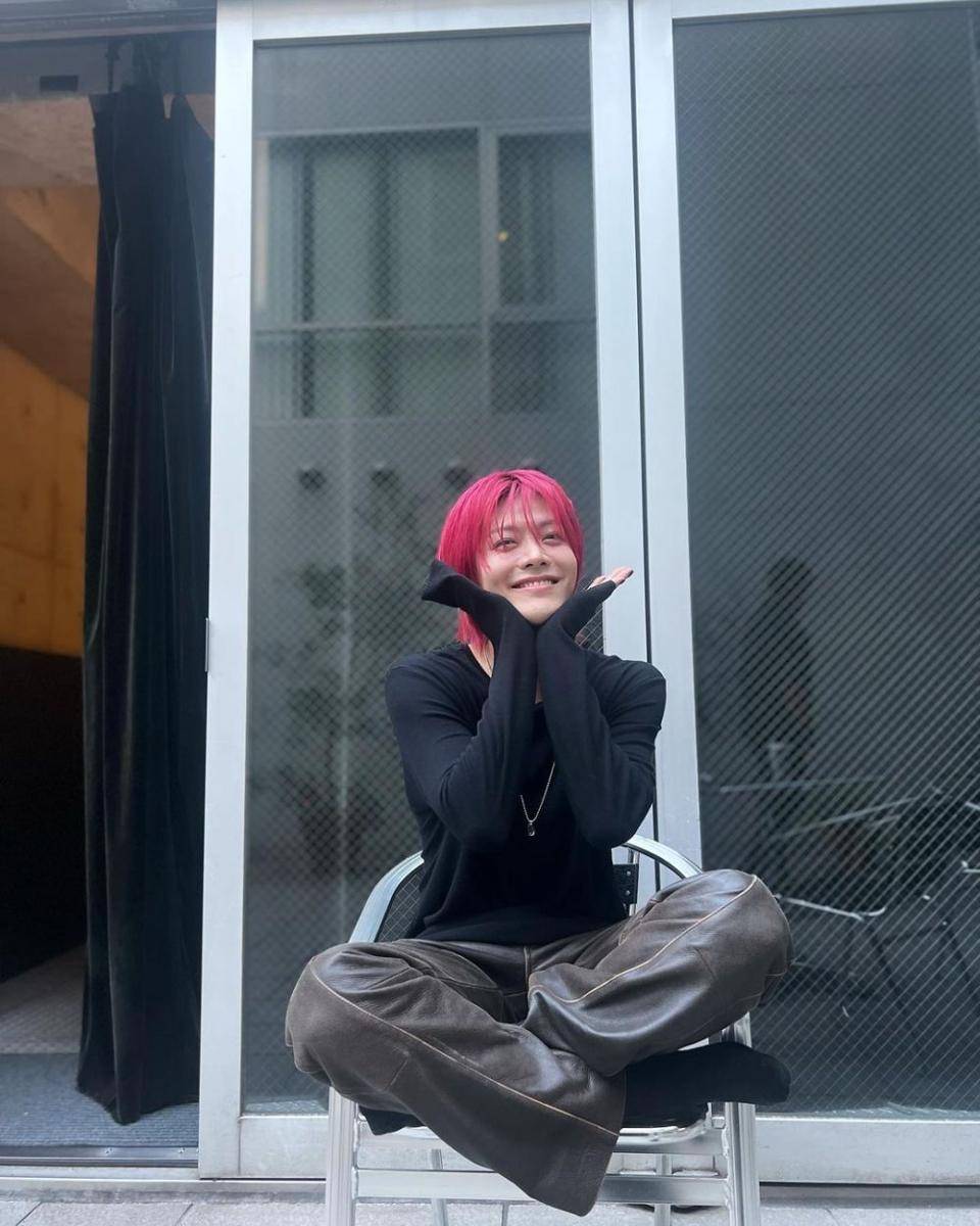 padu padan celana oversize ala Yuta NCT (instagram.com/yuu_taa_1026)