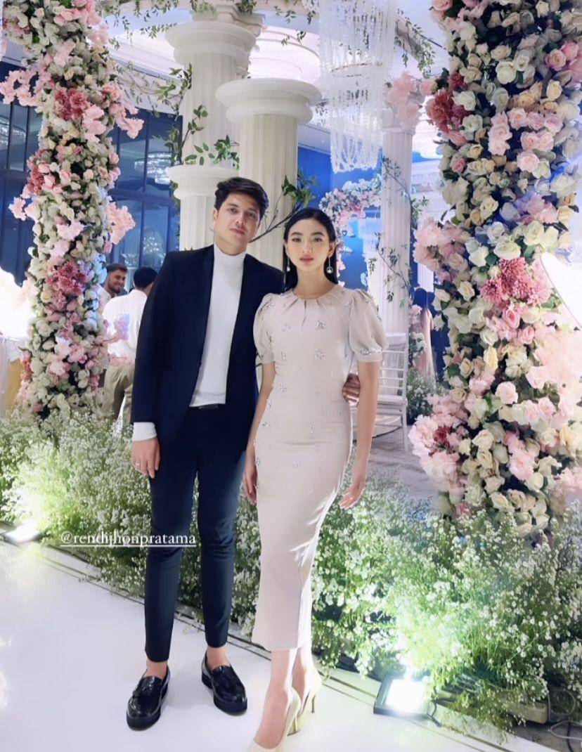 potret artis yang hadir di resepsi pernikahan Jharna Bhagwani dan Husein Nasimov (Instagram.com/glencashysaraofficial)