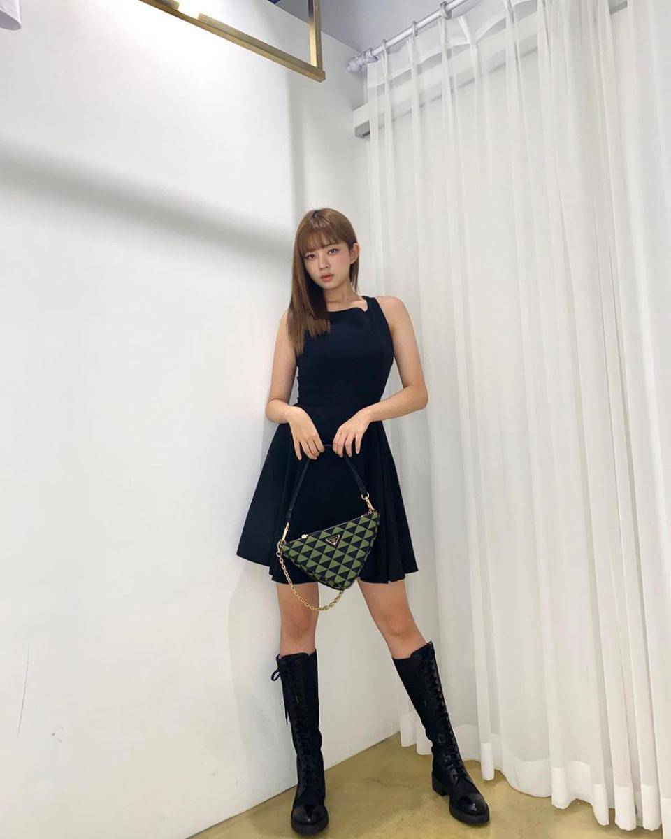 referensi outfit girly ala Rei IVE (instagram.com/ivestarship)