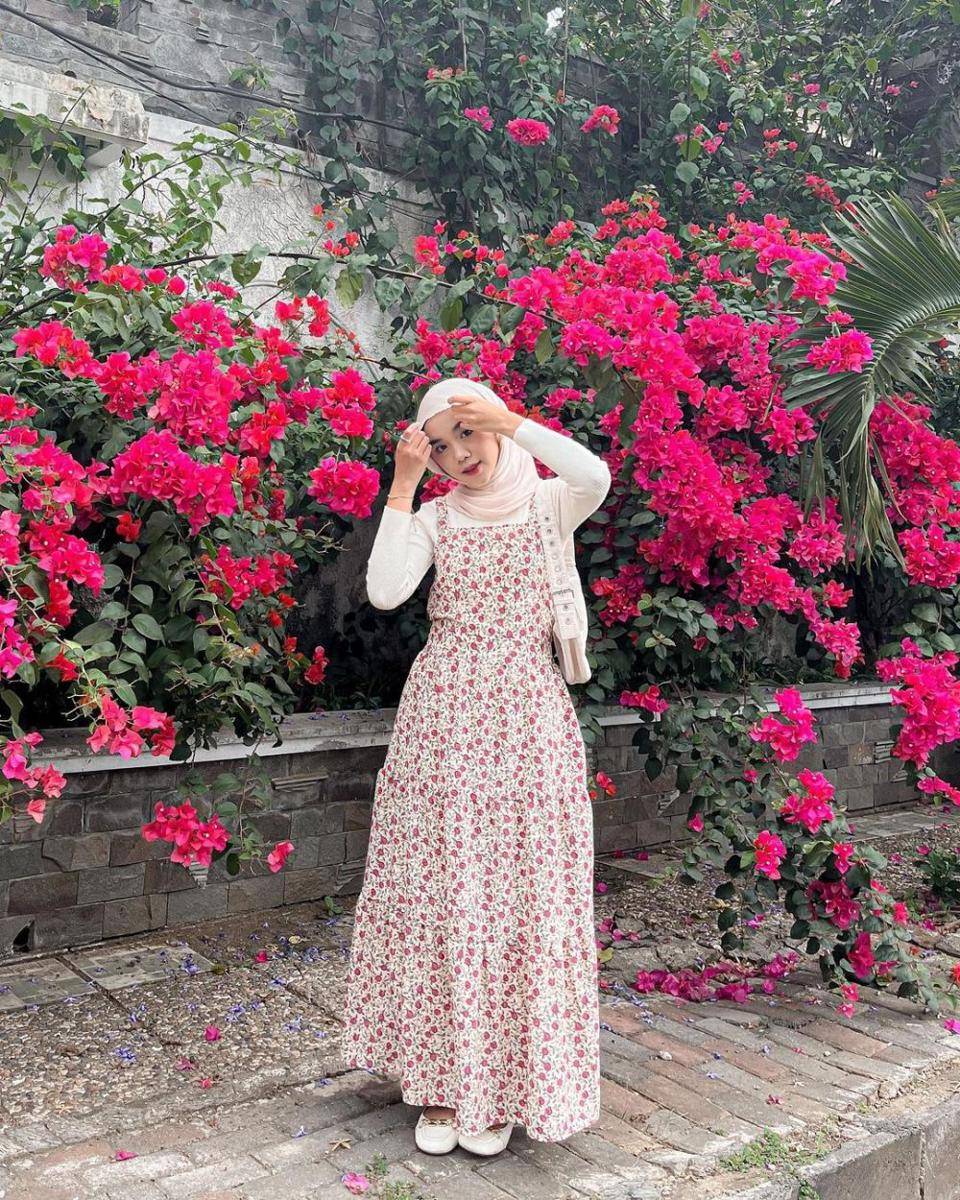 inspirasi OOTD ala Ulya Salasabila (instagram.com/ulyaslsss__)