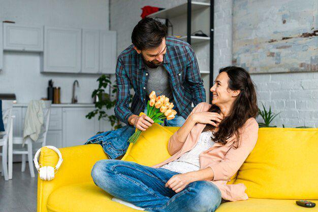 Waspada! 6 Alasan Mengapa Gebetan yang Suka Love Bombing Itu Bahaya