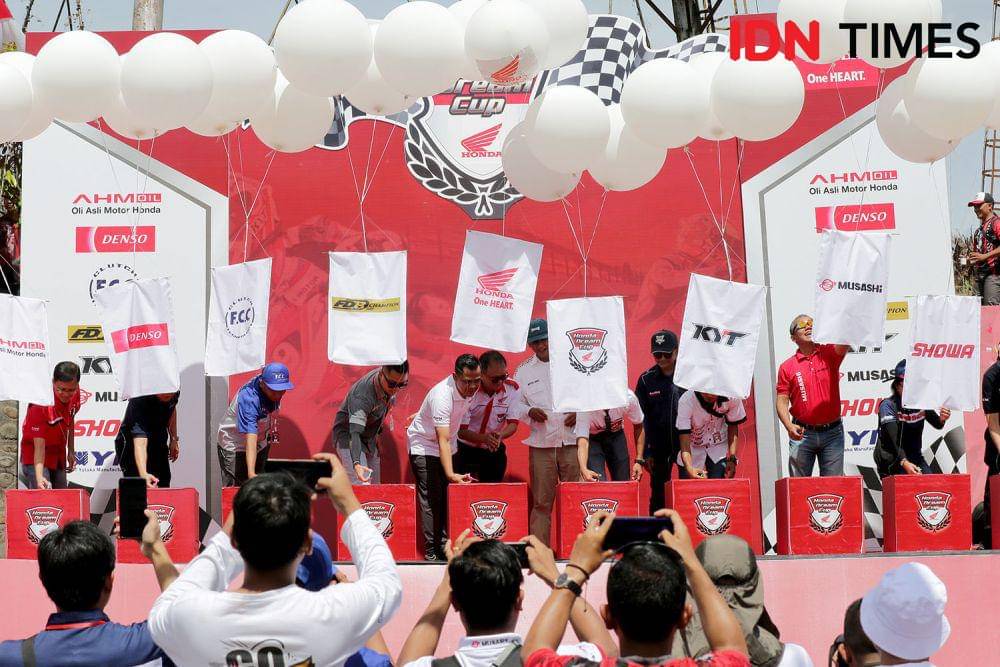 Honda Dream Cup (HDC) 2023 di Sirkuit Harimau Putih Vonif 8 Marinir, Pangkalan Brandan, Kabupaten Langkat, Minggu (12/11/2023). (IDN Times/Arifin Al Alamudi)