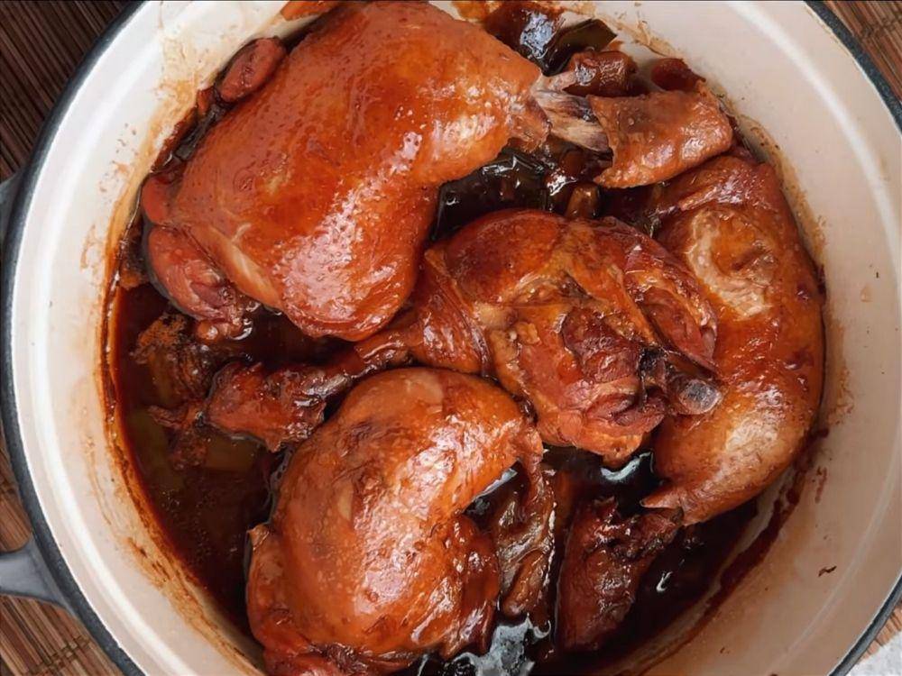 ilustrasi memasak ayam kecap hongkong (instagram.com/martinpraja)