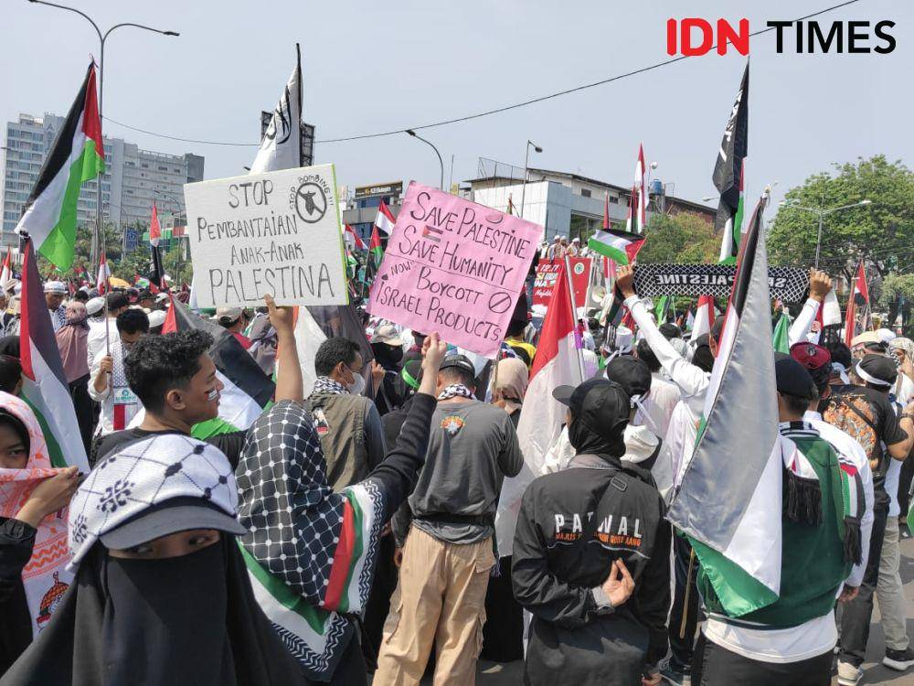 Potret aksi bela Palestina di Bekasi. (IDN Times/Imam Faishal)