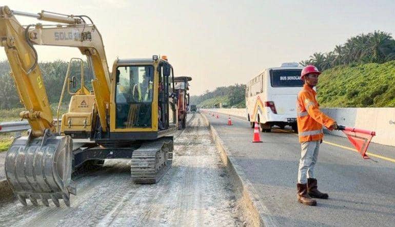 Jelang Nataru, Hutama Karya Perbaiki Tol Terpeka Hingga Desember