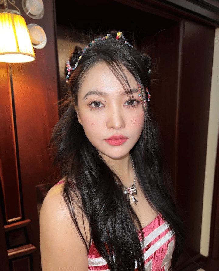 inspirasi makeup ala Yeri Red Velvet (instagram.com/yerimiese)