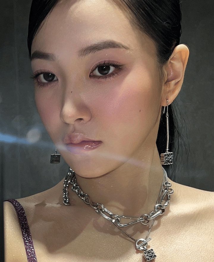 inspirasi makeup ala Yeri Red Velvet (instagram.com/yerimiese)