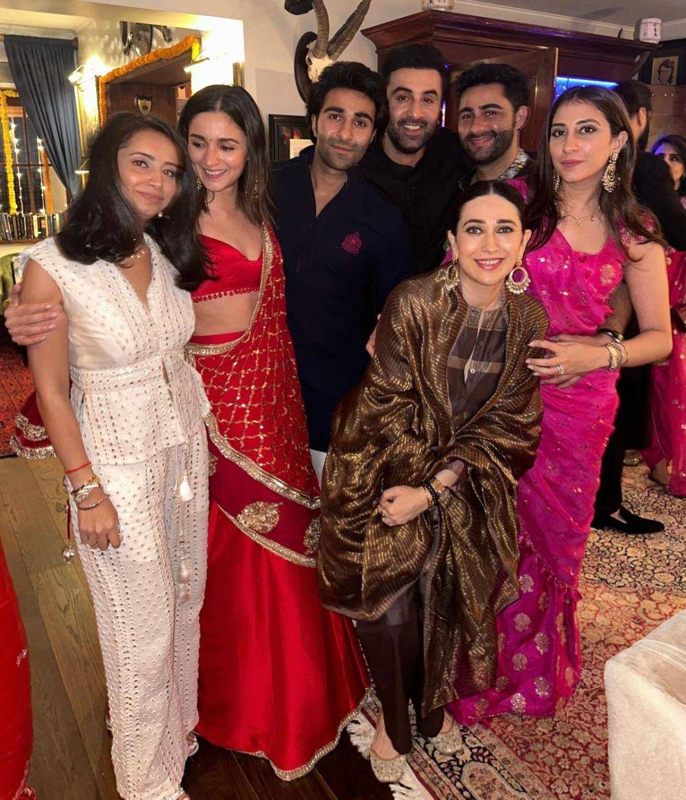keluarga Karisma Kapoor (instagram.com/therealkarismakapoor)