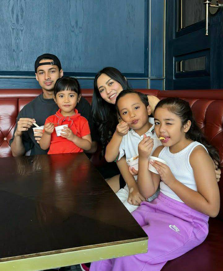 momen staycation Xabiru dan Chava bareng Miwa (instagram.com/rachelvennya)