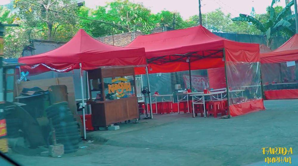 warung nasi goreng Nagita (YouTube.com/Farida Nurhan)