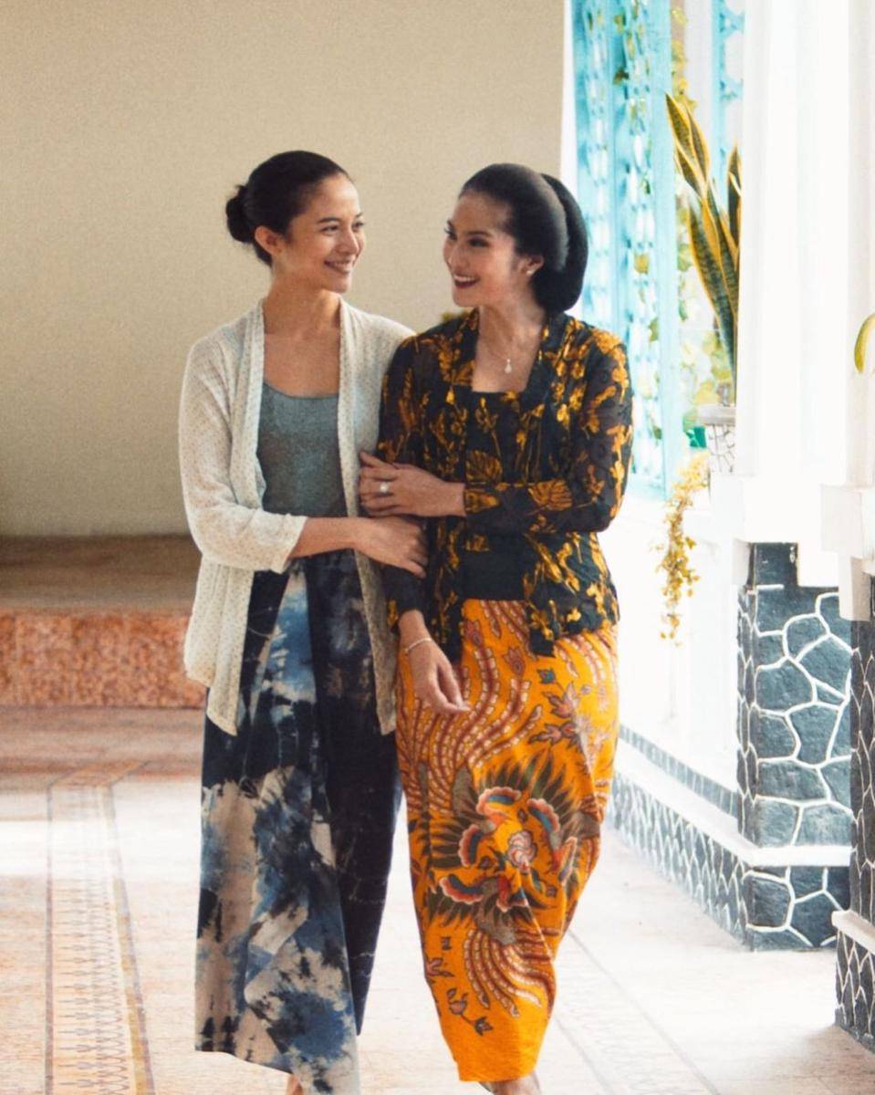 kebaya Putri Marino (instagram.com/putrimarino)