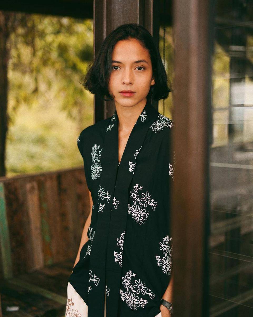 kebaya Putri Marino (instagram.com/putrimarino)