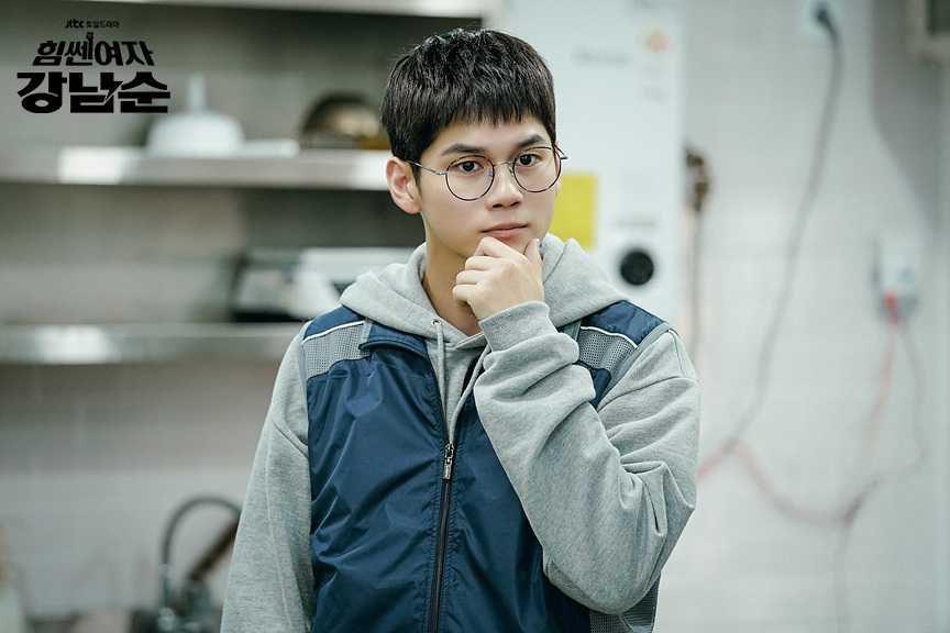 3 Alasan Kang Hee Sik di Strong Girl Nam Soon Jadi Menantu Idaman