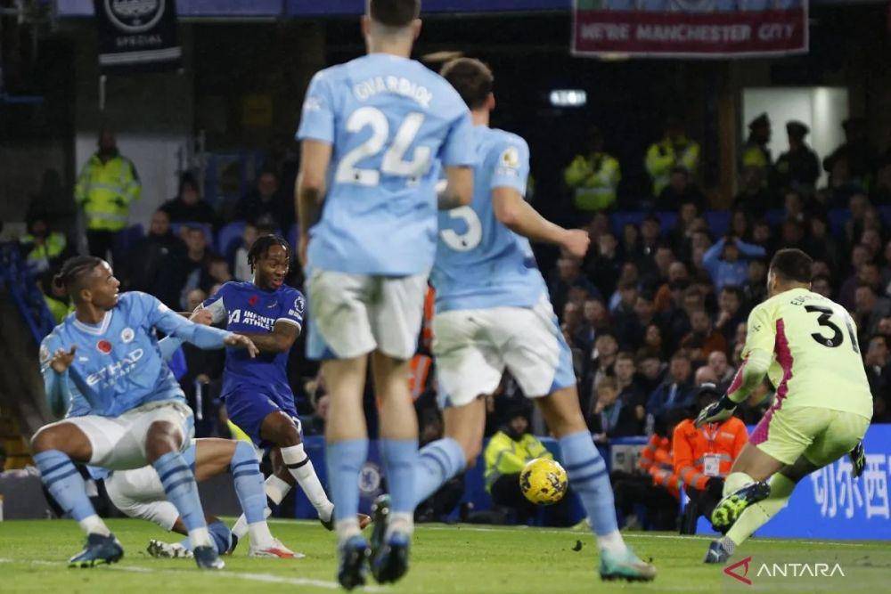 Chelsea berhadapan dengan Manchester City. (ANTARA FOTO/Action Images via Reuters/John Sibley)