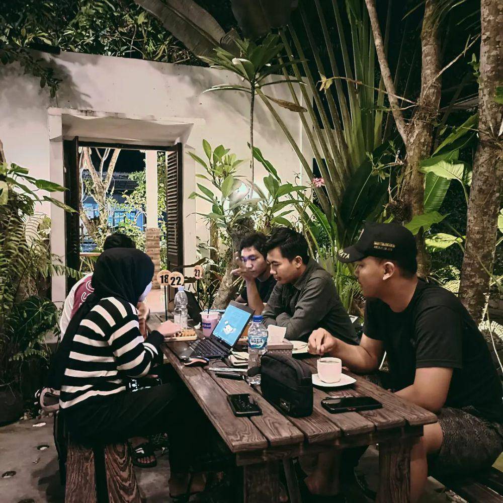 Coworking space Galeri Aji Bram (instagram.com/galerie.ajibram)