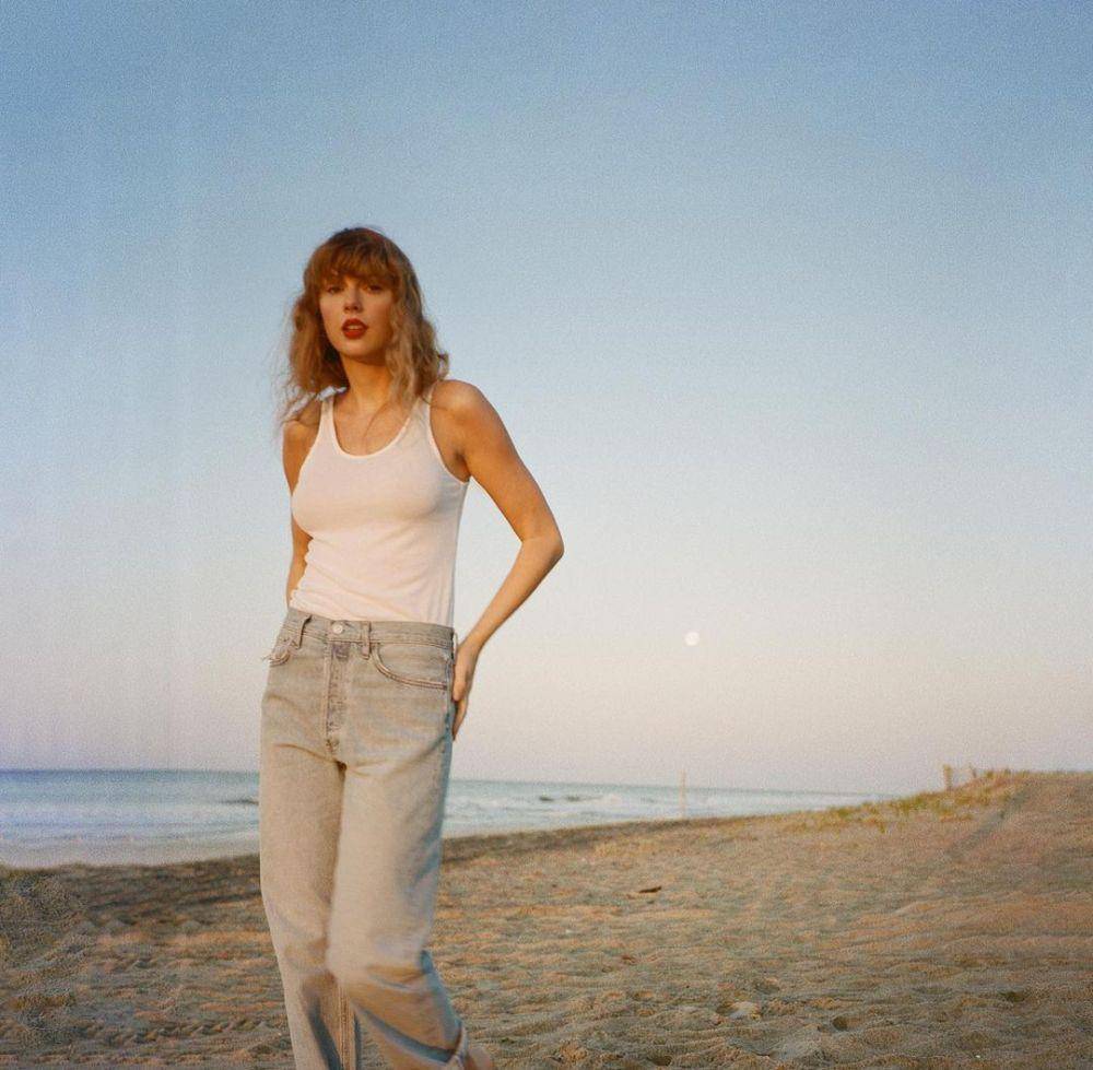 OOTD Casual Taylor Swift. (instagram.com/taylorswift)