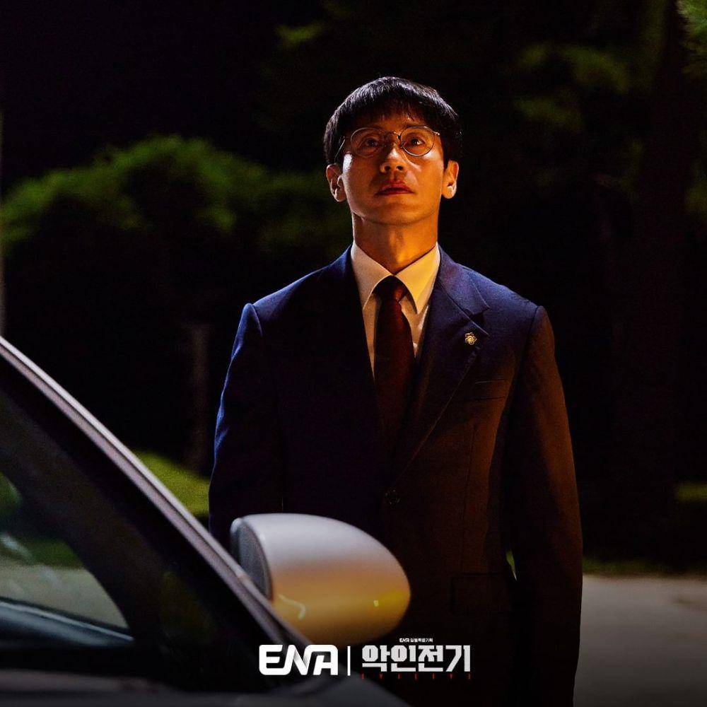 Han Dong Soo (instagram.com/channel.ena.d)