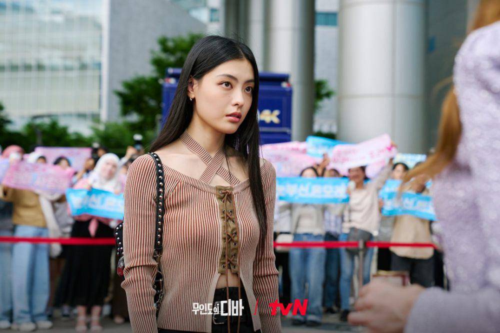 cuplikan Bae Gang Hee di drakor Castaway Diva (dok. tvN/무인도의 디바)