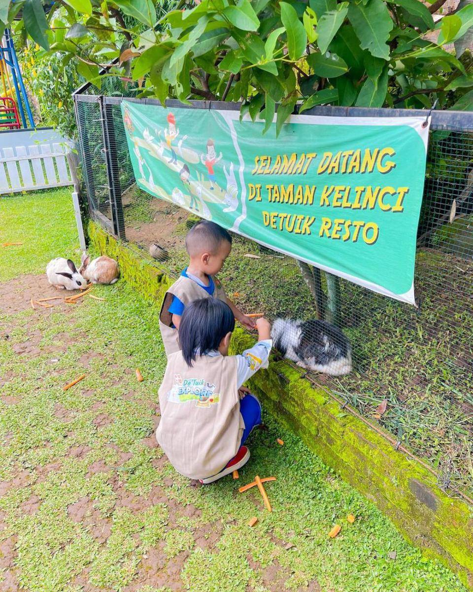 potret Resto D'Tuik Bandung (instagram.com/cairo.world)