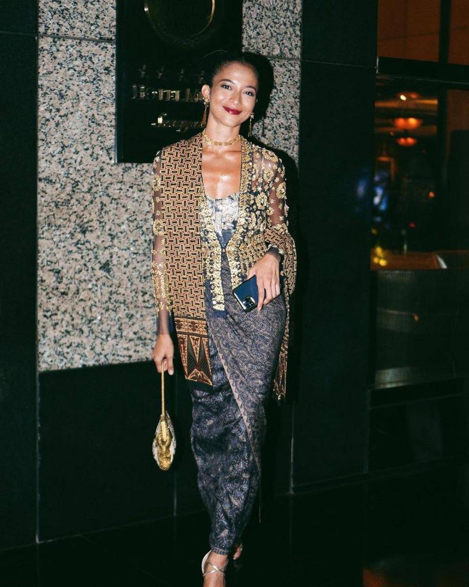 kebaya Putri Marino (instagram.com/putrimarino)