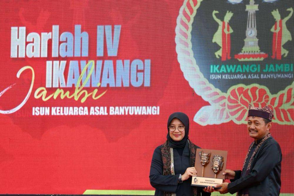 Hadiri HUT Ikawangi Jambi, Ini Pesan Bupati Banyuwangi. (Dok. Banyuwangi)