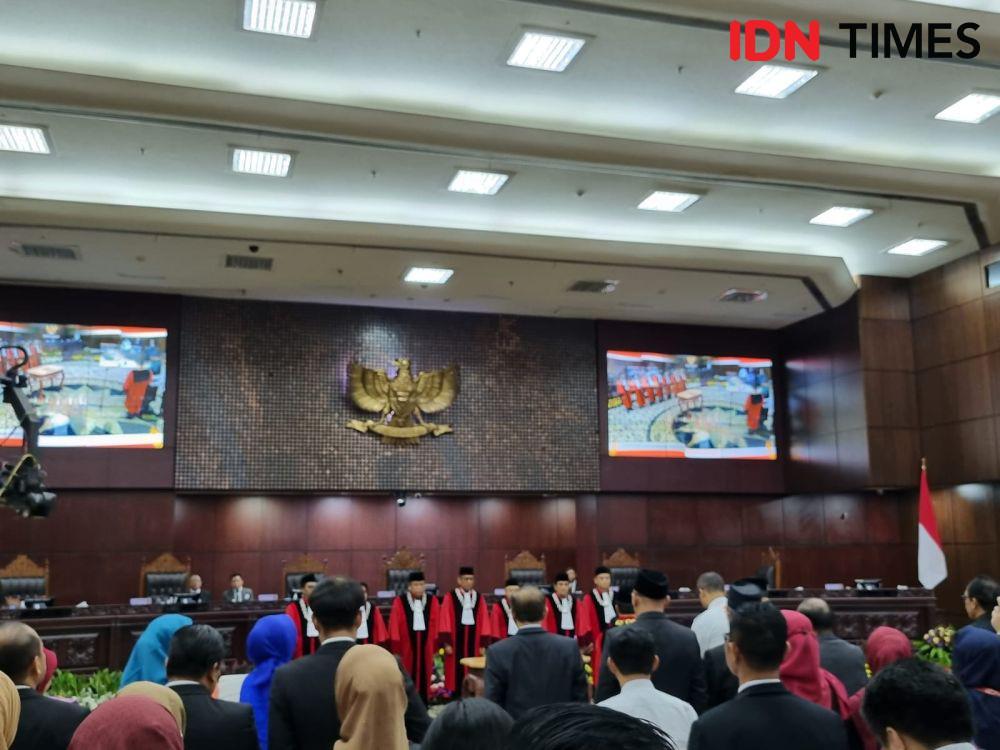 Suhartoyo Ucapkan Sumpah Sebagai Ketua MK, Anwar Usman Tak Hadir