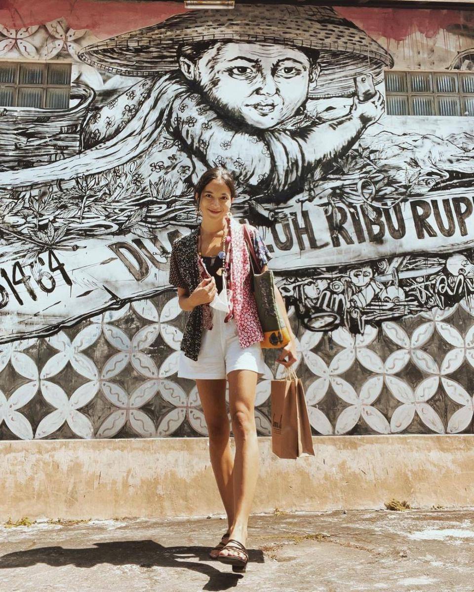 kebaya Putri Marino (instagram.com/putrimarino)