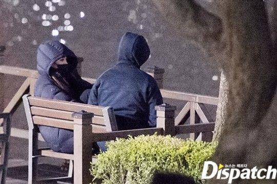 potret kencan Hyeri dan Ryu Jun Yeol yang diambil Dispatch (dispatch.co.kr)