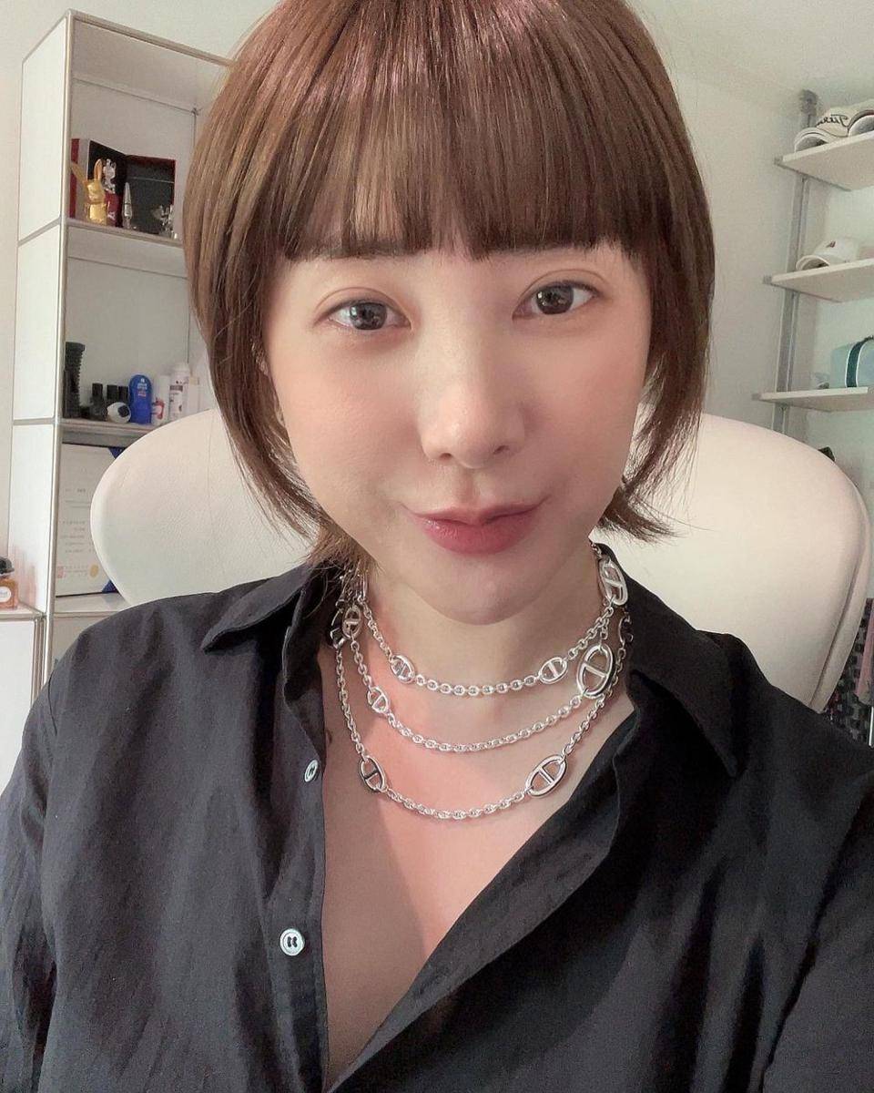 Seo In Young (instagram.com/seoin0)