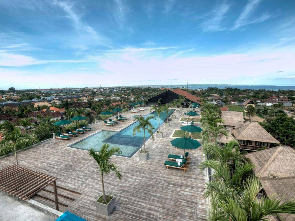 Kolam renang rooftop di U Paasha Seminyak Hotel. (Uhotelsresorts.com)