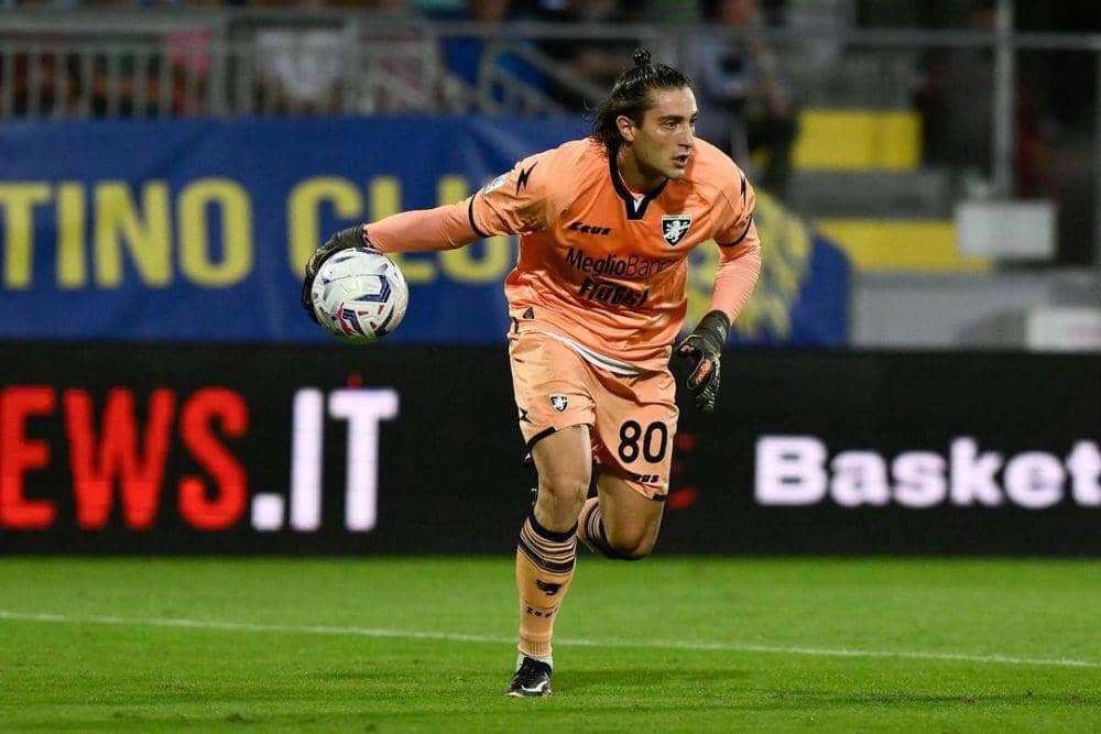 Stefano Turati saat memperkuat Frosinone. (instagram.com/stefanoturatii)