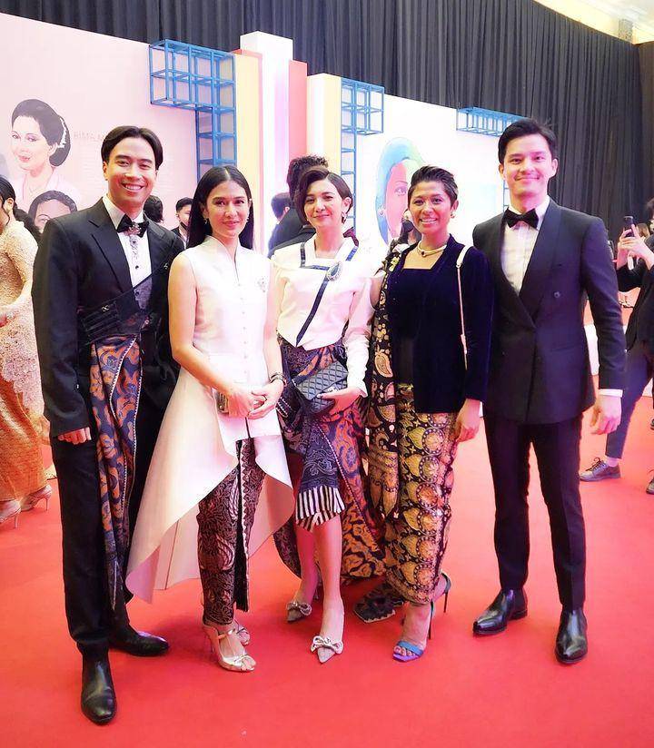 adu gaya Dian Sastro vs. Tissa Biani (instagram.com/therealdisastr)