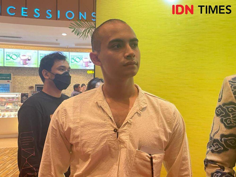Omara Esteghlal di film Srimulat Hidup Memang Komedi (IDN Times/Erfah Nanda)