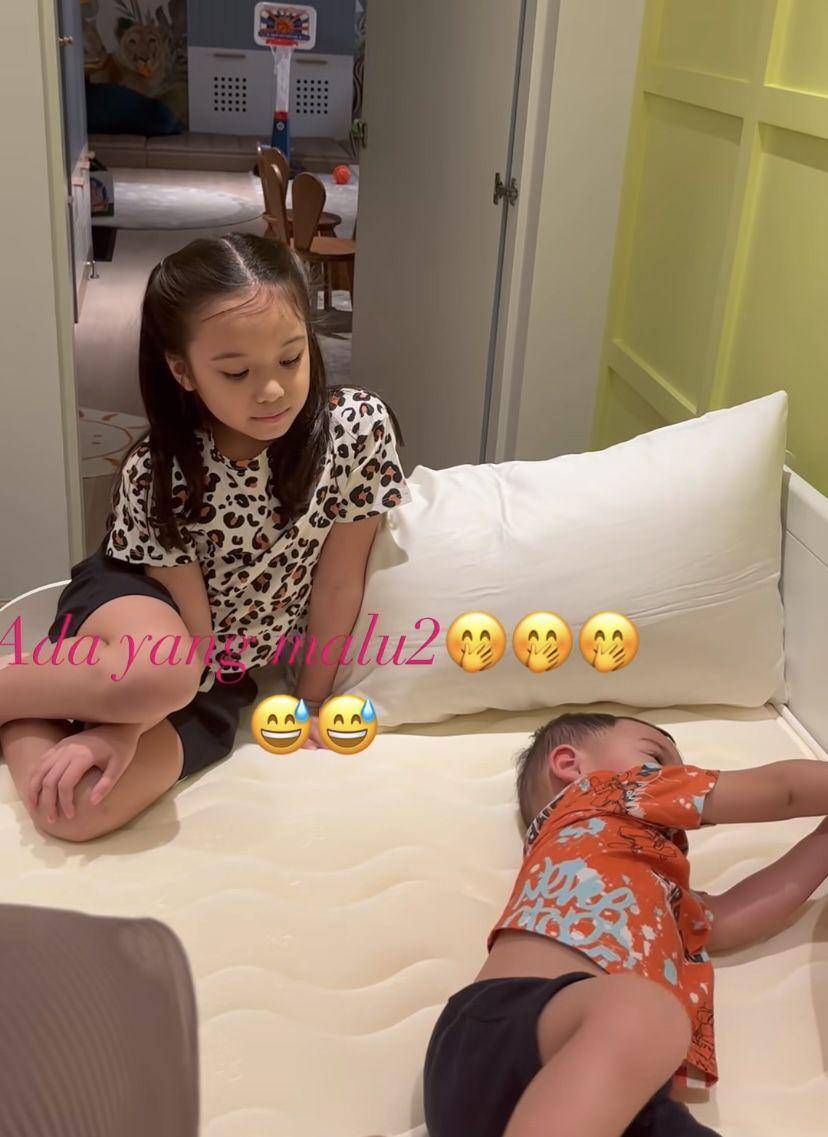 potret gemas Cipung ketemu Gempita (Instagram.com/rika_rans)
