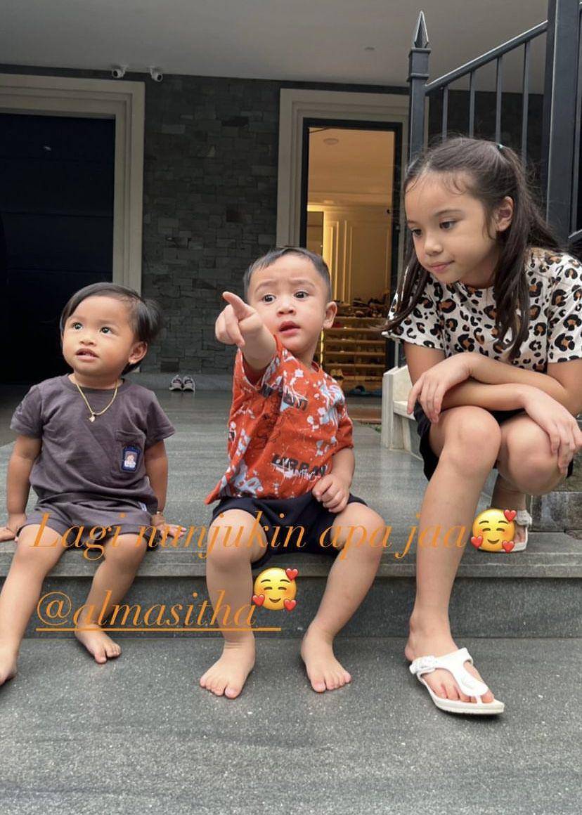 potret gemas Cipung ketemu Gempita (Instagram.com/rika_rans)