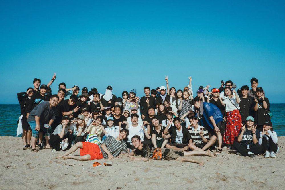 potret kru dan cast di acara farewell drakor Twinkling Watermelon (instagram.com/su1023_)