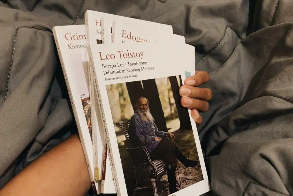 5 Penerbit Buku Terjemahan Indonesia Terbaik, Alih Bahasanya Mulus